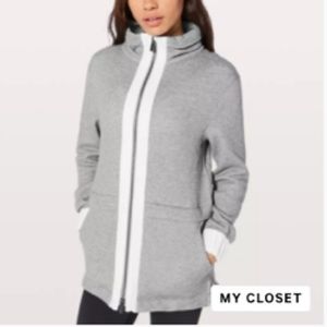 Lululemon Light As Warmth Fleece jacket in Heathered Medium Grey/White size 6